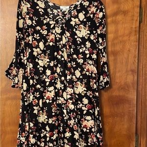 Size small Umgee flare sleeve tunic, knee length